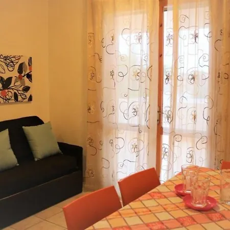 아파트 With Large Terrace 비비오네