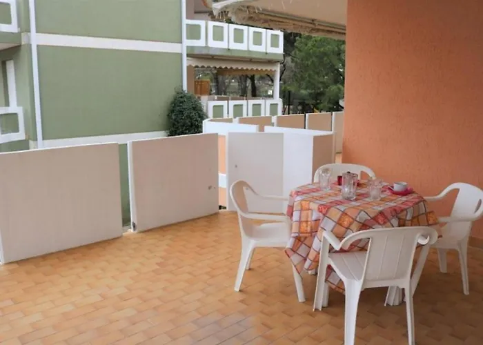 With Large Terrace Διαμέρισμα