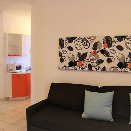 With Large Terrace Апартаменты Бибионе